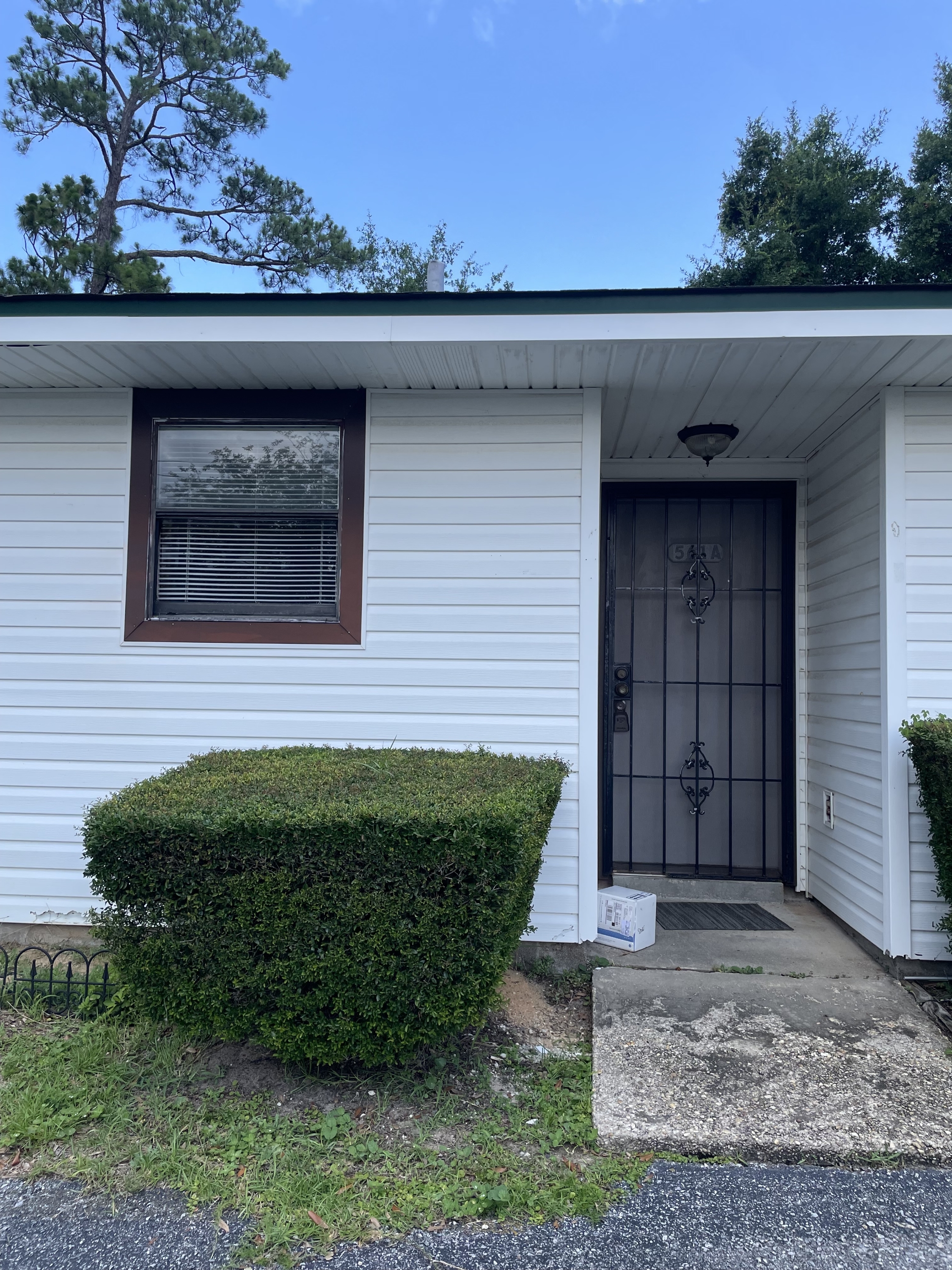561A South 61st Ave