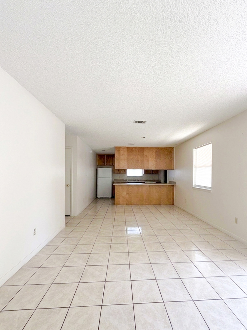 517B South 61st Ave